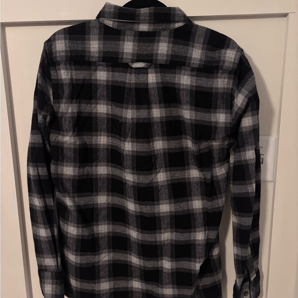 Eddie Bauer Men's Gray and Black Plaid Shirt - Picture 3 of 3